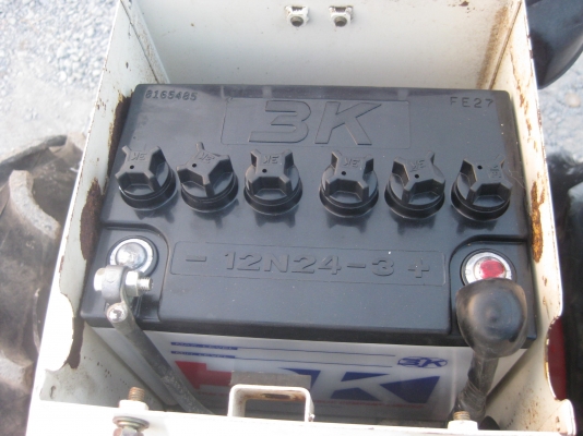 รถพรวนดินเดินตาม รถพรวนดินเดินตาม