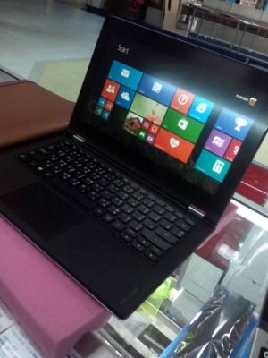 Lenovo รุ่น IdeaPad Yoga 11 แค่ 9,900 บาท ช้าอดนะครับ