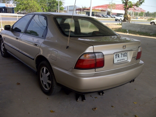 ขายรถเก๋ง แอคคอด ไฟท้าย2ก้อน ปี 1996 ไม่เคยติดแก๊ส