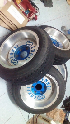 ขายล้อแม็คนอก ล้อตันเอ็นไกพร้อมยาง 4 วง