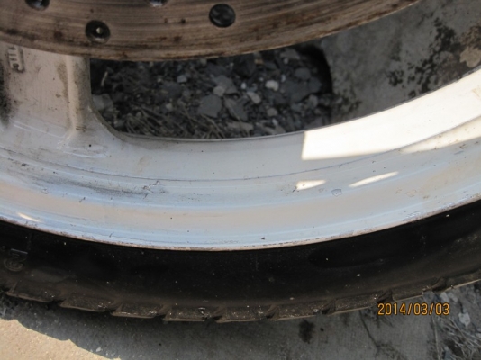 ล้อแม็กหน้า KR,Serpico น็อต4รู สภาพดีสีเดิมสวย 600 (รวมจัดส่ง)