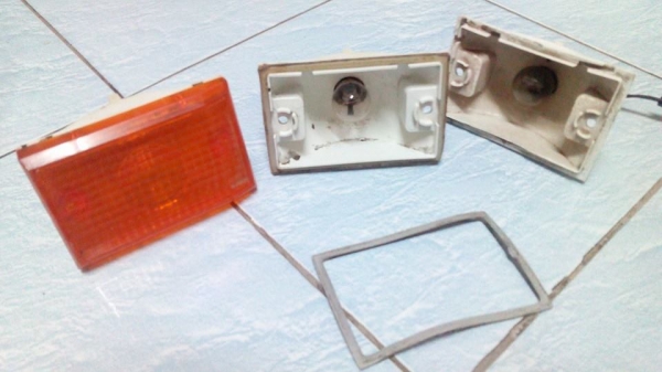 ขาย ไฟเลียวไฟหลี่หน้ากระบะ ford คูเรีย