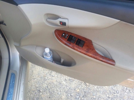 TOYOTA - COROLLA - ALTIS 1.6  CNG VVTi AT ปี 2011