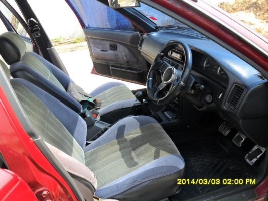 ขายรถโตโยต้า โคโรล่า ปี90 เครื่อง1.3 เกียร์ธรรมดา ภายในสวยๆ เดิมๆ สะอาด วิทยุCD แอร์เย็น ภายนอกสีเต็มเงา มีริ้วรอยบ้าง รถขับดี ประหยัดครับ ขายถูกครับ