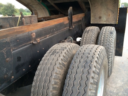 ขายด่วนสิบล้อดั้มสองเพลา240นางฟ้าแท้ๆ ขายด่วนสิบล้อดั้มสองเพลา240นางฟ้าแท้ๆ