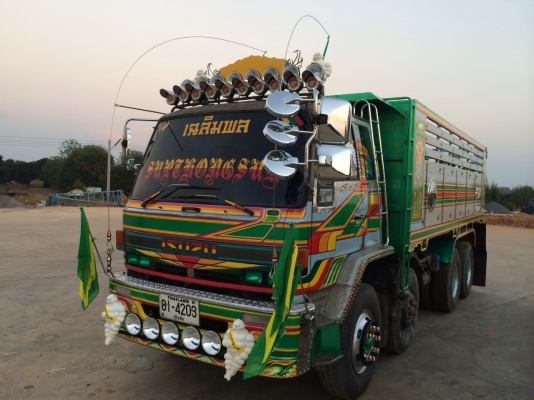 ขายด่วนสิบล้อดั้มสองเพลา240นางฟ้าแท้ๆ ขายด่วนสิบล้อดั้มสองเพลา240นางฟ้าแท้ๆ