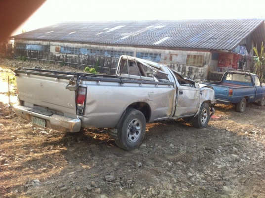 ขายซาย Nissan Frontier หัวเดี่ยว ปี 2545 เครื่อง 2700