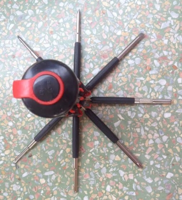 // เครื่องมือ Multi-Screwdriver Torch ( 8 IN 1 ) ใช้งานได้หลากหลาย //