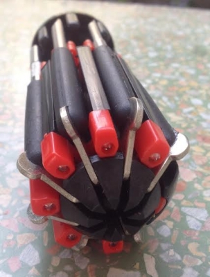 // เครื่องมือ Multi-Screwdriver Torch ( 8 IN 1 ) ใช้งานได้หลากหลาย //