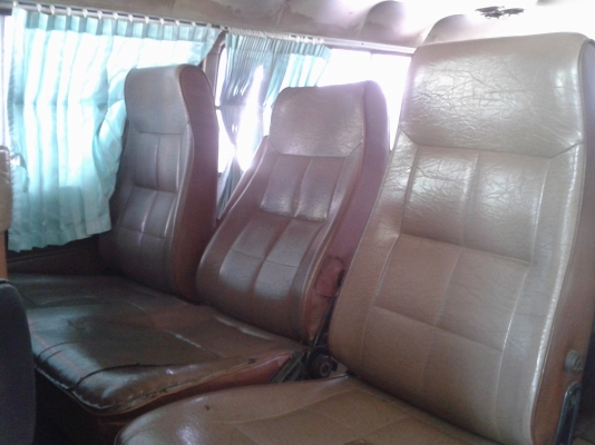 ขายรถตู้สภาพสวยมากเดิมๆภาษีทะเบียนเต็ม