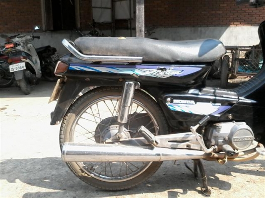 ขายดรีมทูทะเบียนพร้อมโอนรถปี 37 ทะเบียนขาดปี 42 เครื่องเดิมเครื่องไม่ดังควันขาวไม่มี