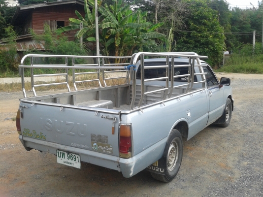 ขายอีซูซุ kb เครื่องฝาทอง กะบะสแตนเลสพร้อมคอก ขายด่วน ขายอีซูซุ kb เครื่องฝาทอง กะบะสแตนเลสพร้อมคอก ขายด่วน