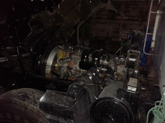 ขายรถบรรทุก10ล้อช่วงยาว7ม.กว่า แอร์เย็น เพลงเพราะ พร้อมใช้งาน รถวิ่งพลาสติก สวยๆครับ ขายรถบรรทุก10ล้อช่วงยาว7ม.กว่า แอร์เย็น เพลงเพราะ พร้อมใช้งาน รถวิ่งพลาสติก สวยๆครับ