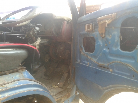 ขาย6ล้อโตโยต้าหนุ่มทางหลวง(bu30)เครื่อง85แรงมี(สโล)กระบะยาว4.20เครื่องแน่นดีมากๆแรง(ไม่มีไอ)แชสซีสวยจัดไม่ผุไม่บวมสวยเดิมๆยาง8.25สวย6เส้นเอกสารพร้อมโอน