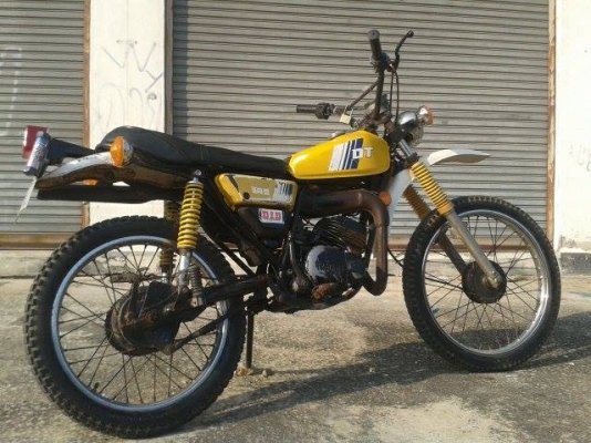 ขาย YAMAHA DT100 ทะเบียนเต็มพร้อมชุดโอน ระบบไฟทองขาวเดิม แรงๆ รถอยู่ กรุงเทพแถว ดอนเมืองคับ ขาย YAMAHA DT100 ทะเบียนเต็มพร้อมชุดโอน ระบบไฟทองขาวเดิม แรงๆ รถอยู่ กรุงเทพแถว ดอนเมืองคับ