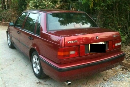 ((ด่วน))ขายรถหรู ราชการใช้ (กรมศุลปากรเคยใช้) VOLVO 460 GLT เกียร์ ออโต้ เครื่อง 2000 cc ราคา 75,000 บาท ถูกที่สุดในเว็บ สภาพดีมาก ขับดีเลย 100 (โฉมปี94-96) A/T ปี 1996 เกียร์ออโต้ แอร์เย็นชื่นใจ,ช่วงล่างนิ่มมาก, ความปลอดภัยดี ช่วงล่างนิ่ง วิ่งเกิน 100 ,โ