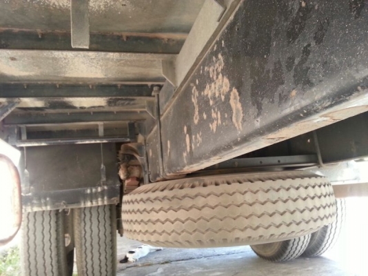 รถฮีโน่ 10 ล้อ ตู้แห้ง 220 แรงม้า. ปี 48  สนใจติดต่อ 081 - 6079515