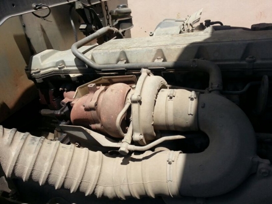 รถฮีโน่ 10 ล้อ ตู้แห้ง 220 แรงม้า. ปี 48  สนใจติดต่อ 081 - 6079515