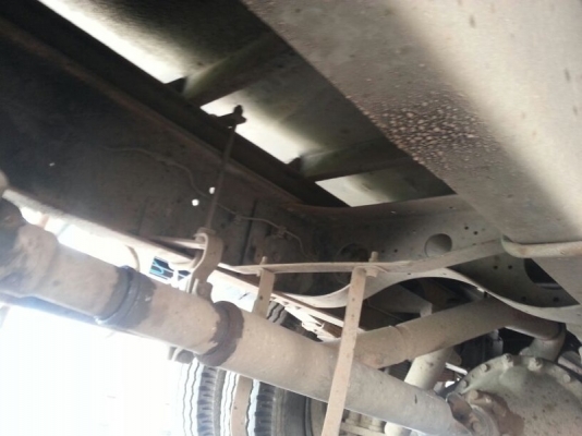 รถฮีโน่ 10 ล้อ ตู้แห้ง 220 แรงม้า. ปี 48  สนใจติดต่อ 081 - 6079515