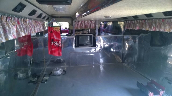 ขายรถบัสแอร์ 6 ล้อ HINO เขาควาย แอร์ไฟฟ้า