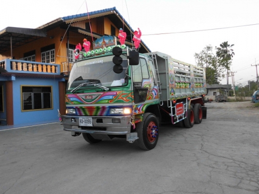 จัดแนนส์ ได้ 700000 บาท ขายสิบล้อดั้ม  รถใหญ่ราคาเล็ก 240HP ช่วงล่างใหญ่ 2 เพลา เบรกใหญ่ ถังมิเนียม กระปุกใหญ๋