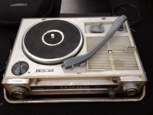 ขายเครื่องเล่นแผ่นเสียง crown
