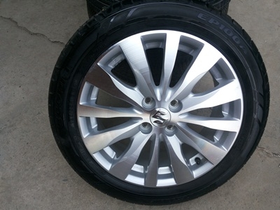 ขายล้อแม็กSUZUKI Swift ( หน้าเงา)พร้อมยาง 1 ชุด ขายล้อแม็กSUZUKI Swift ( หน้าเงา)พร้อมยาง 1 ชุด