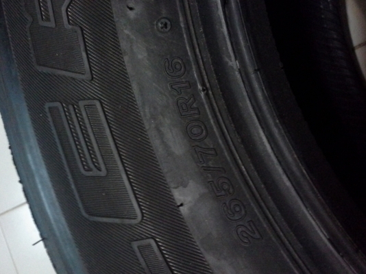 ขายยาง บริสโตน ดูเลอร์ 265/70/16 ปี13 ยังไม่ลงดิน3000 ขายยาง บริสโตน ดูเลอร์ 265/70/16 ปี13 ยังไม่ลงดิน3000