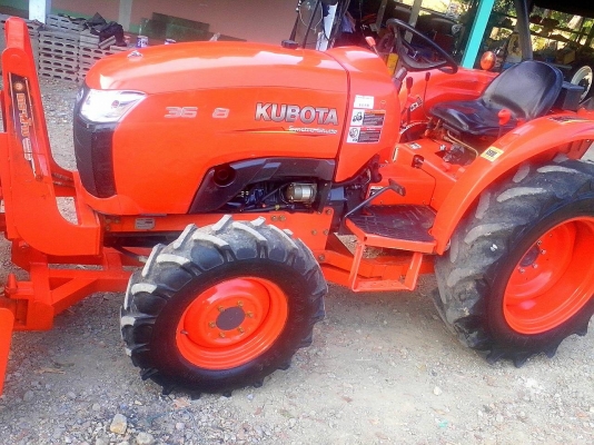 ขายรถไถคูโบต้า KUBOTA L 3608 (4WD) ขนาด 36 แรง