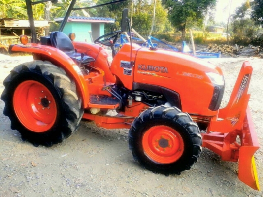 ขายรถไถคูโบต้า KUBOTA L 3608 (4WD) ขนาด 36 แรง