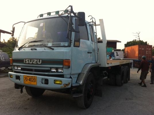 ขายรถบรรทุกสิบล้อพื้นเรียบสภาพพร้อมใช้งานเครือง230เทอร์โบอินเตอร์ราคากันเอง ขายรถบรรทุกสิบล้อพื้นเรียบสภาพพร้อมใช้งานเครือง230เทอร์โบอินเตอร์ราคากันเอง