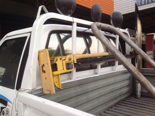 รถTOYOTA hiro4x4ยาง37นิ้ว เครื่องKZ3000เทอร์โบ วินซ์หน้าหลัง