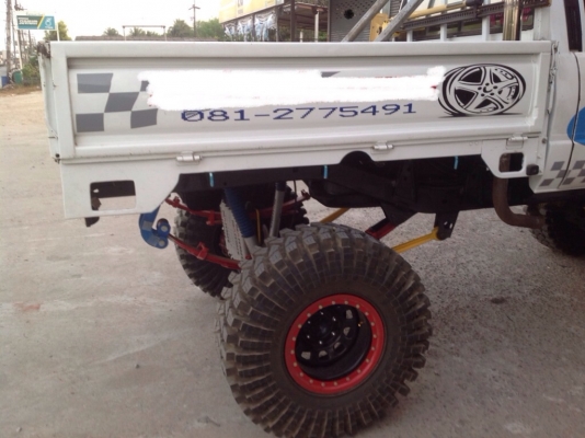 รถTOYOTA hiro4x4ยาง37นิ้ว เครื่องKZ3000เทอร์โบ วินซ์หน้าหลัง