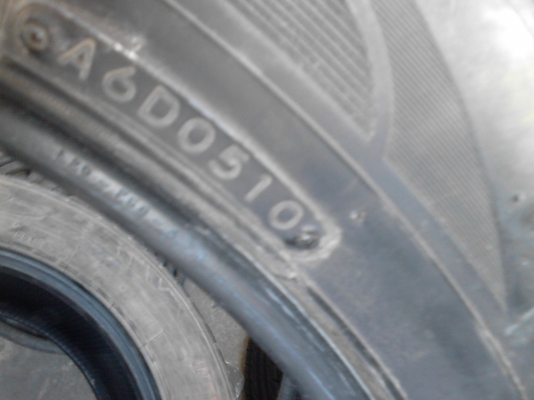 265/50R20 NITTO NT420S มี 2 เส้น ดอกยางพอได้ TEL.081-427-3941