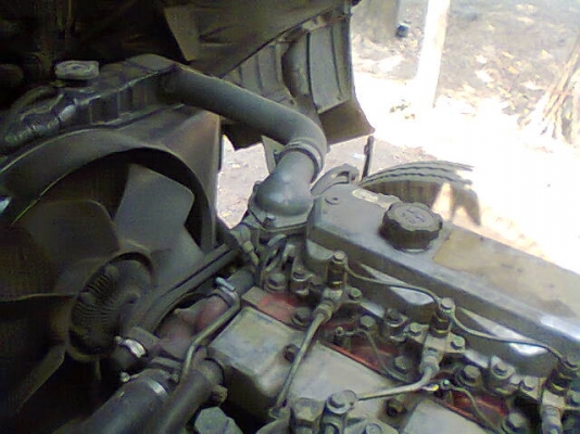 ขาย6ล้อตู้เย็นHINO สิงห์ไฮเทค HO7D 195แรง(รถประกอบ)โรงนํ้าแข็งไทยกวงบ้านหมี่(ลพบุรี)ซื้อไปแล้วครับขอบคุณครับ