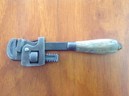 ขายคอม้าโบราณ 8"