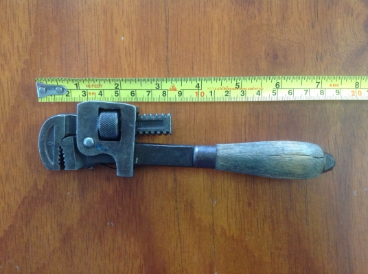 ขายคอม้าโบราณ 8"