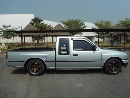 ขาย ISUZU หน้าหนู 2.5 SLX SPACECAB ปี 96 รถสวยๆ พร้อมใช้งาน