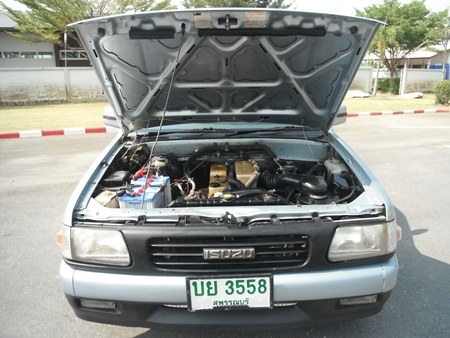 ขาย ISUZU หน้าหนู 2.5 SLX SPACECAB ปี 96 รถสวยๆ พร้อมใช้งาน