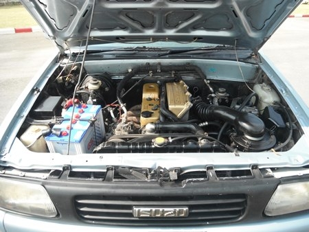 ขาย ISUZU หน้าหนู 2.5 SLX SPACECAB ปี 96 รถสวยๆ พร้อมใช้งาน