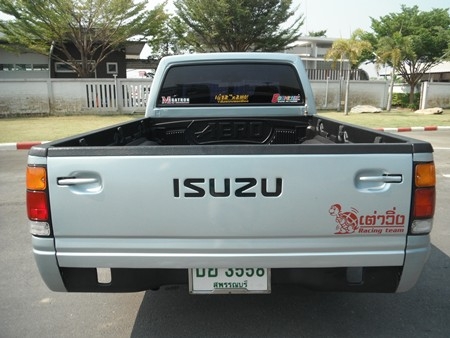 ขาย ISUZU หน้าหนู 2.5 SLX SPACECAB ปี 96 รถสวยๆ พร้อมใช้งาน
