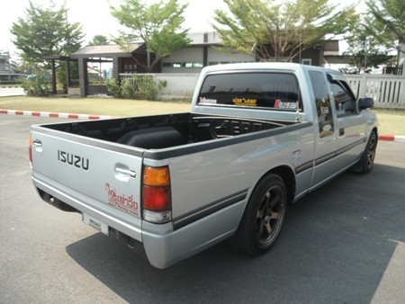 ขาย ISUZU หน้าหนู 2.5 SLX SPACECAB ปี 96 รถสวยๆ พร้อมใช้งาน