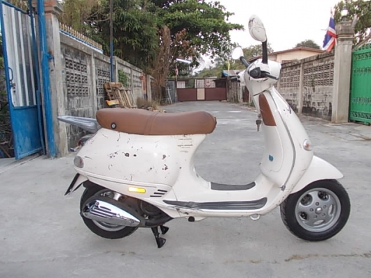 vespa et4150ccรถประกอบใหม่ สภาพตามรูปเลยครับ