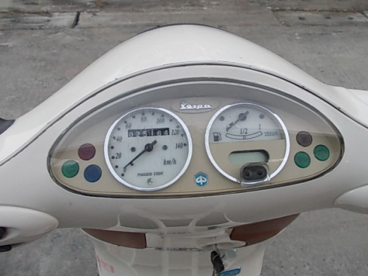 vespa et4150ccรถประกอบใหม่ สภาพตามรูปเลยครับ vespa et4150ccรถประกอบใหม่ สภาพตามรูปเลยครับ