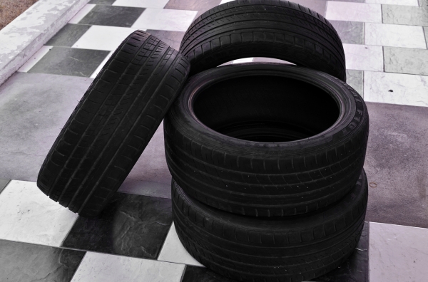 ปิดการขายครับ..ขายยาง 225/45 R18 ปิดการขายครับ..ขายยาง 225/45 R18