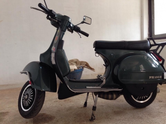 ขายเวสป้าpx150 สีเขียวทะเบียนแท้พร้อมโอน79,000฿