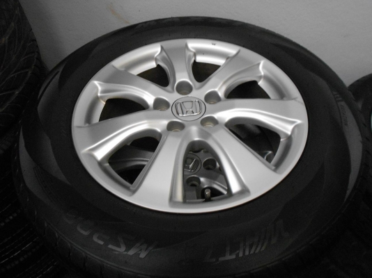 ขายล้อแม็ก Honda CRV G3 ขอบ 17 พร้อมยาง 225/65/17 ปลายปี 11/เทิร์นได้-ใส่ฟรีค่ะ