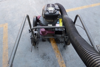 ขาย รถดูดฝุ่น แบบเดินตาม นำเข้าจากญี่ปุ่น พร้อมใช้งาน เครื่องยนต์เบนซิลราคา 8000 ขาย รถดูดฝุ่น แบบเดินตาม นำเข้าจากญี่ปุ่น พร้อมใช้งาน เครื่องยนต์เบนซิลราคา 8000