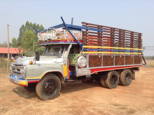 ขาย 10 ล้อหัวยาว เพลาเดียวช่วงล่างใหญ่ HINO F18 เครื่อง 6BD1 165 แรงม้า เกียร์ร็อคกี้ สโลว์กลาง พาวเวอร์ ทะเบียนเต็มพร้อมโอน