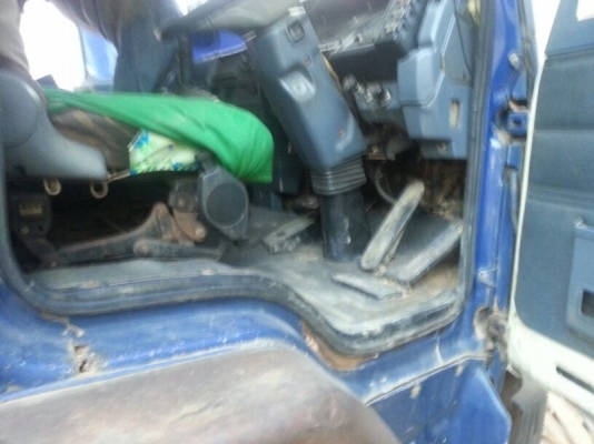 รถอีซูซุ 10 ล้อดั้ม เปลื่ยนเครื่อง 230 แรงม้า. ( * ไม่มีเล่มทะเบียน. ) สนใจติดต่อ 081 - 6079515 รถอีซูซุ 10 ล้อดั้ม เปลื่ยนเครื่อง 230 แรงม้า. ( * ไม่มีเล่มทะเบียน. ) สนใจติดต่อ 081 - 6079515